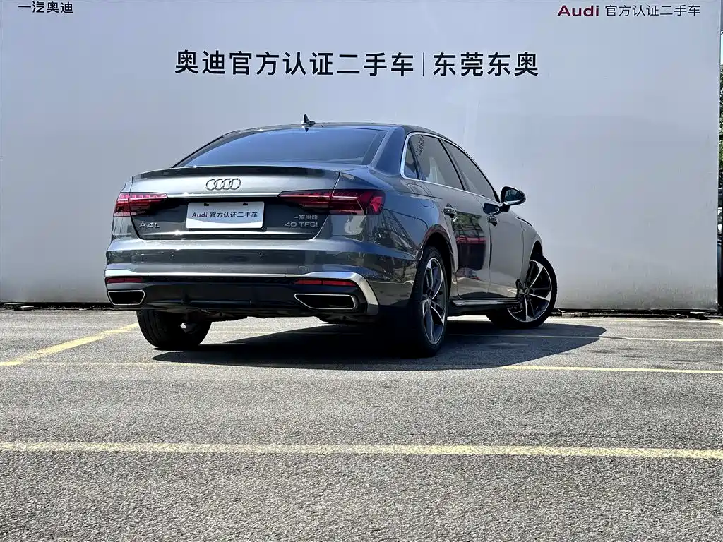 Audi A4L 2022 40 TFSI Fashion Dynamic фото 4