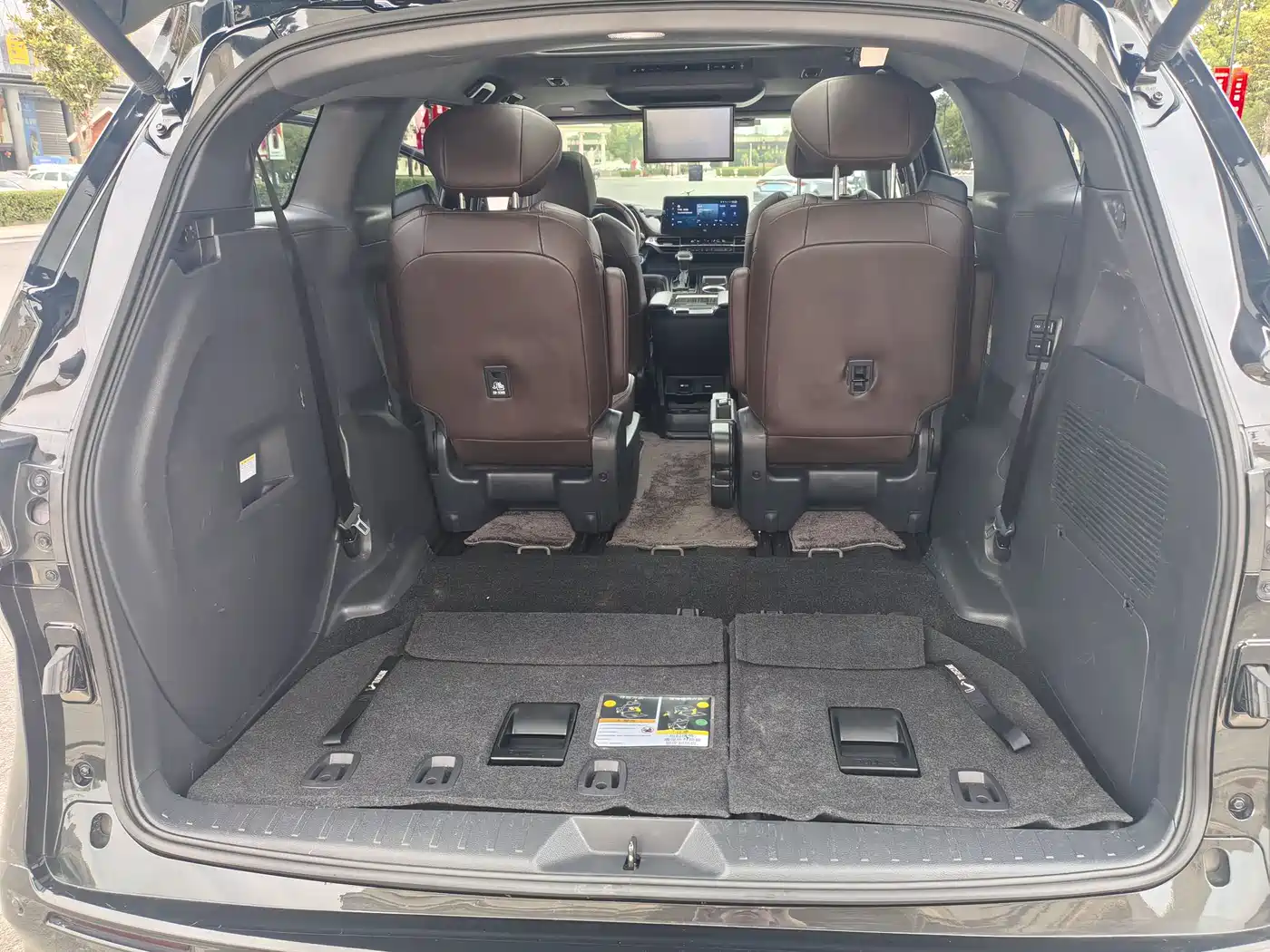 Toyota Sienna 2021 2.5L Hybrid Platinum Edition фото 11
