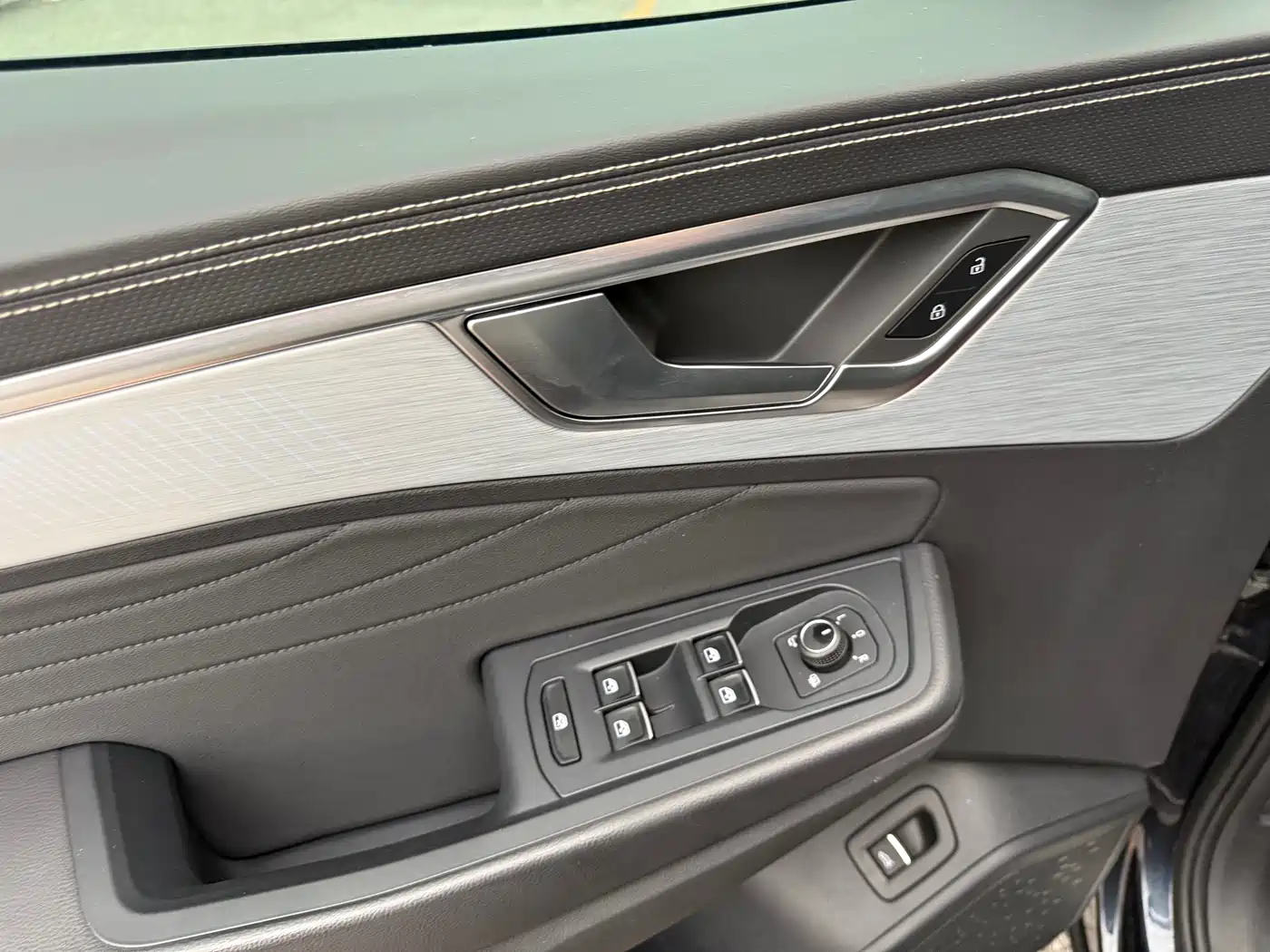 Volkswagen Talagon 2022 380TSI 4WD Luxury Premium Pro Edition 7-Seater фото 16
