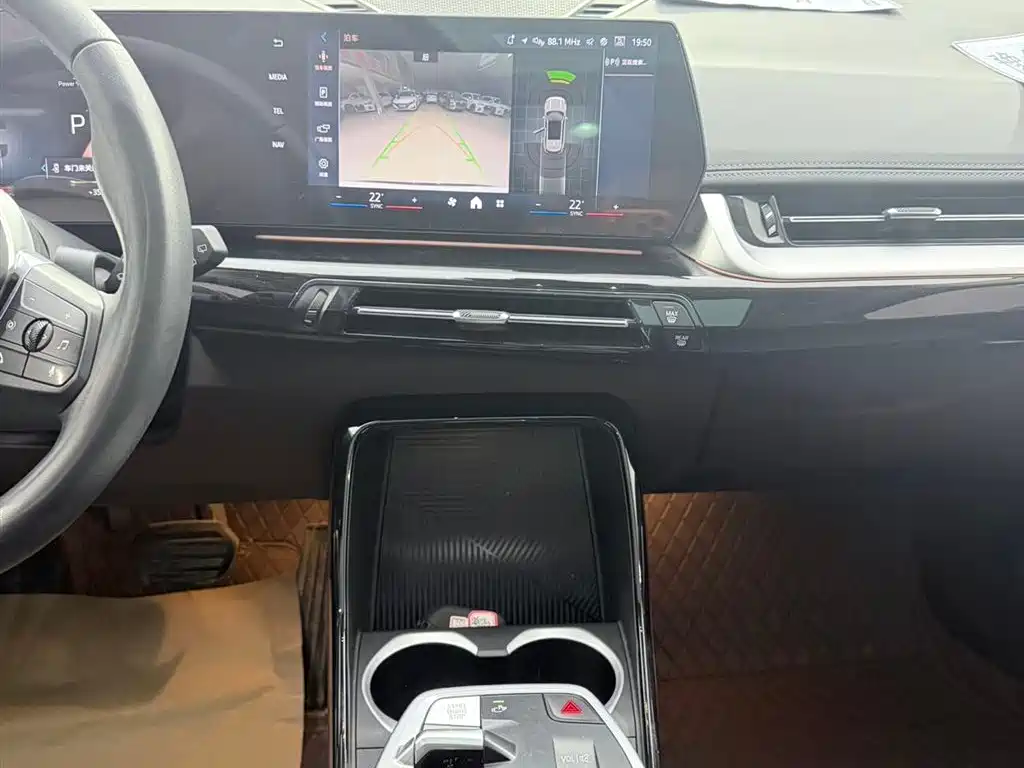 BMW X1 2023 sDrive20Li X Design Package фото 12