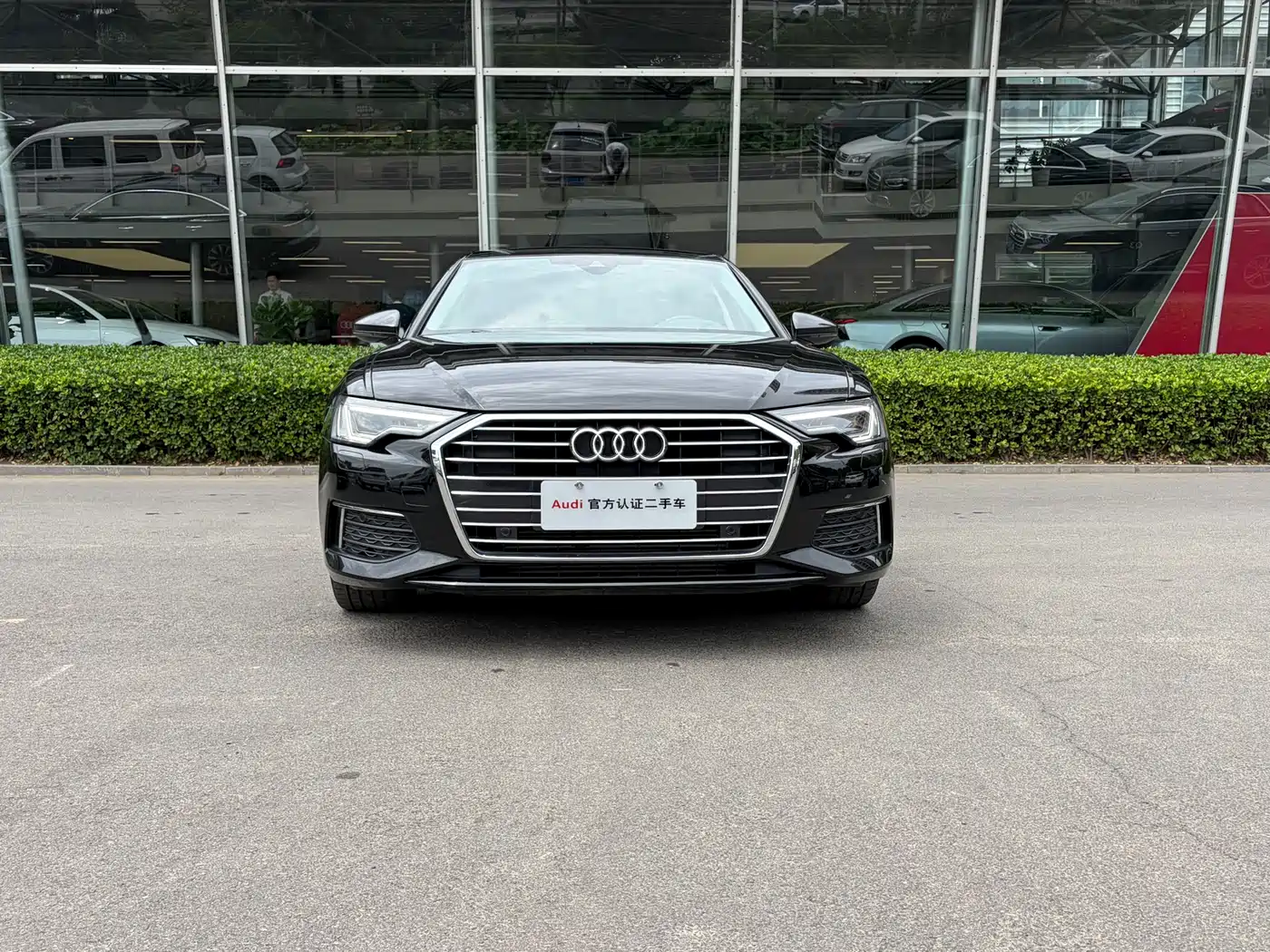 Audi A6L 2022 40 TFSI Luxury Elegance фото 2