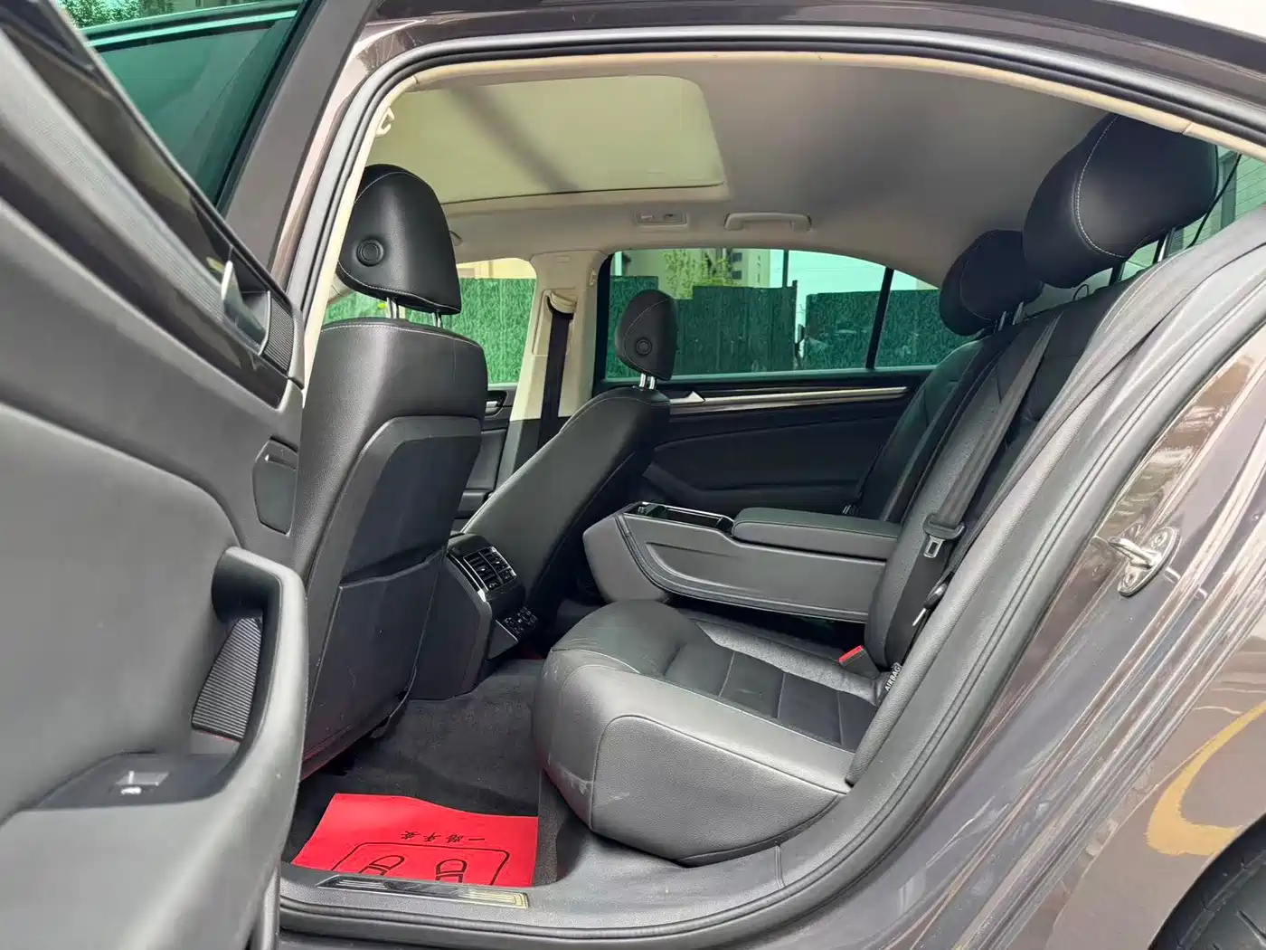 Volkswagen Phideon 2018 Facelift 380TSI FWD Business фото 6