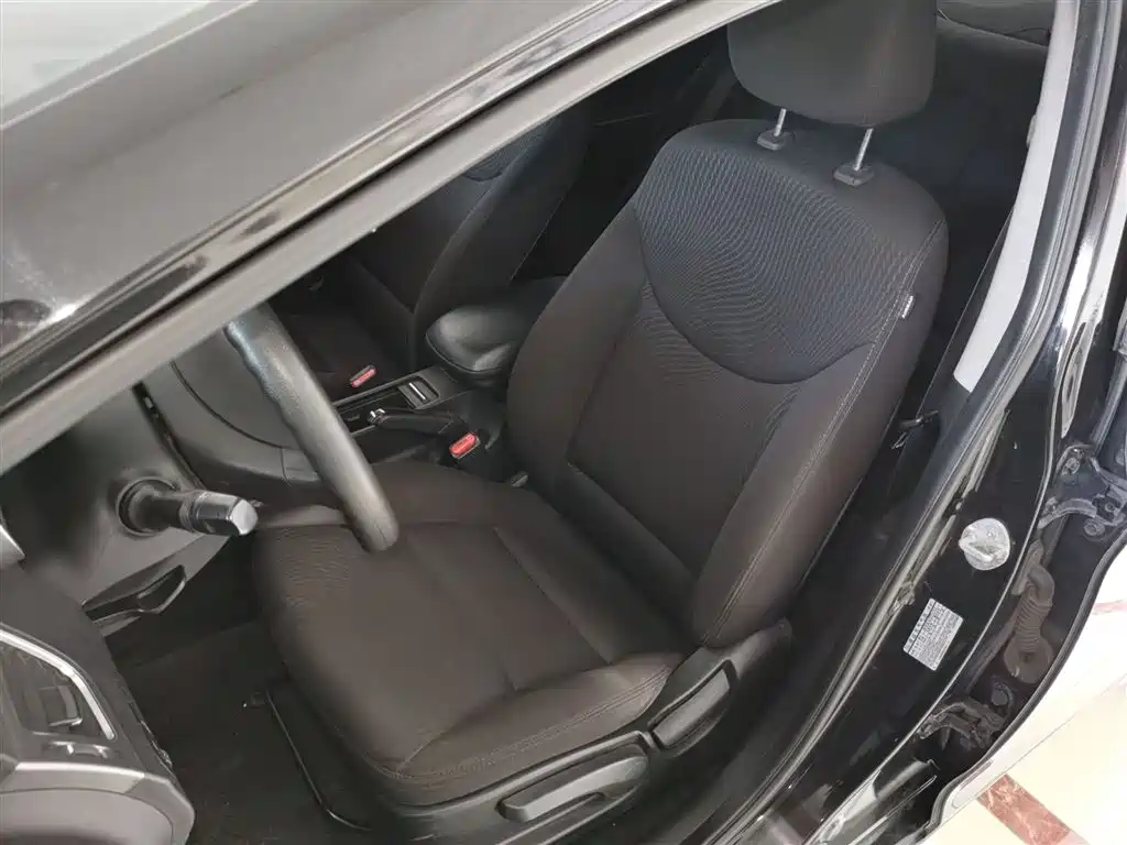 Hyundai Langdong 2015 1.6L Auto Premium фото 11