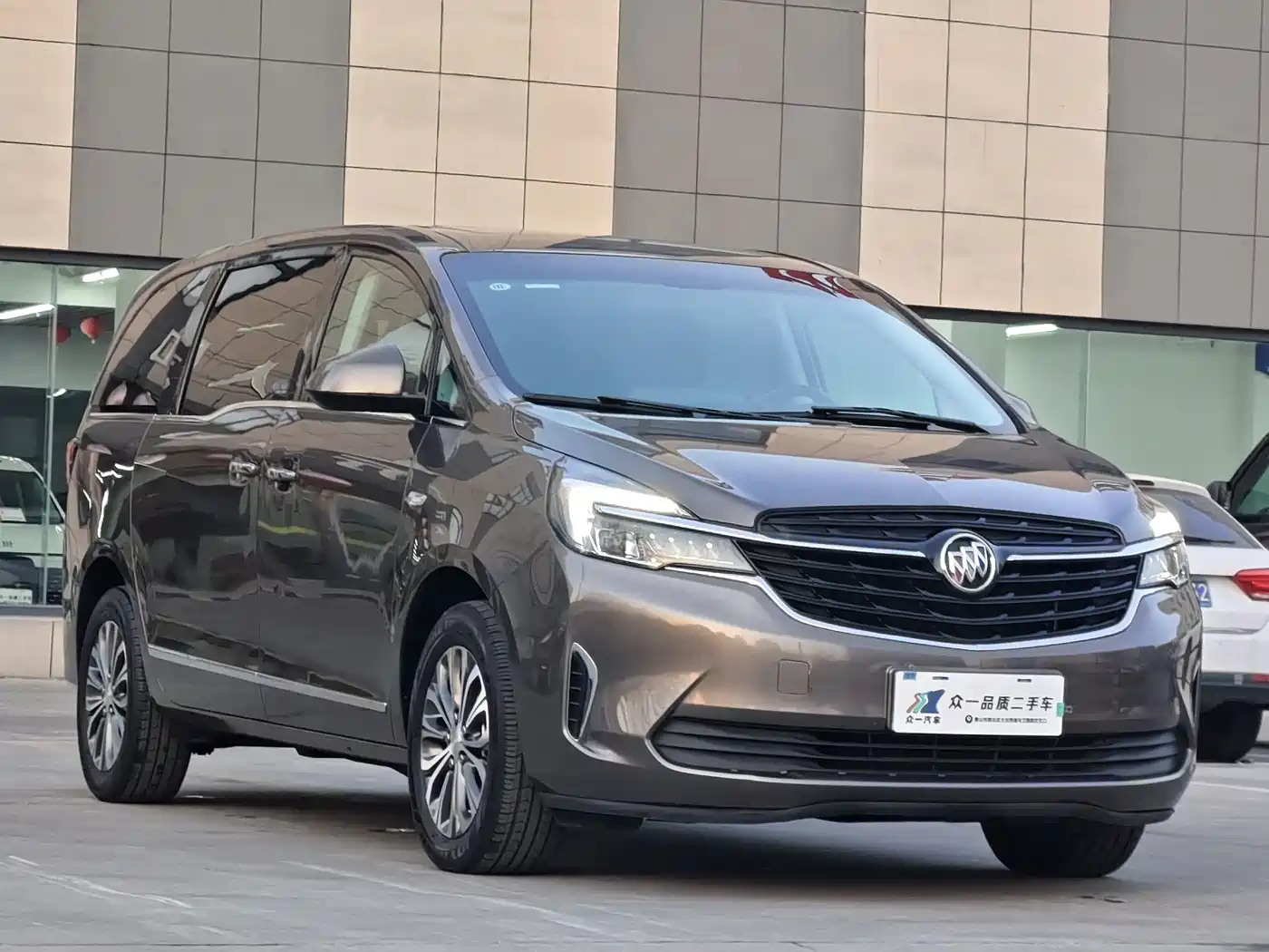 Buick GL8 2022 Land Business Class 652T Luxury фото 3