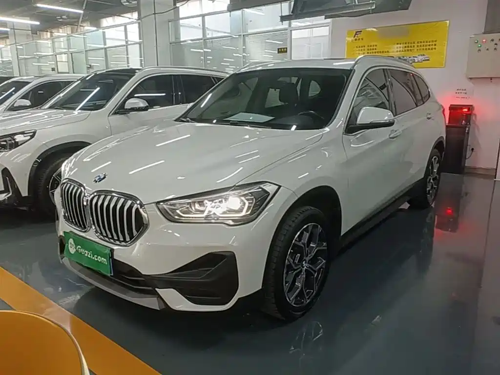 BMW X1 2021 sDrive25Li Leading