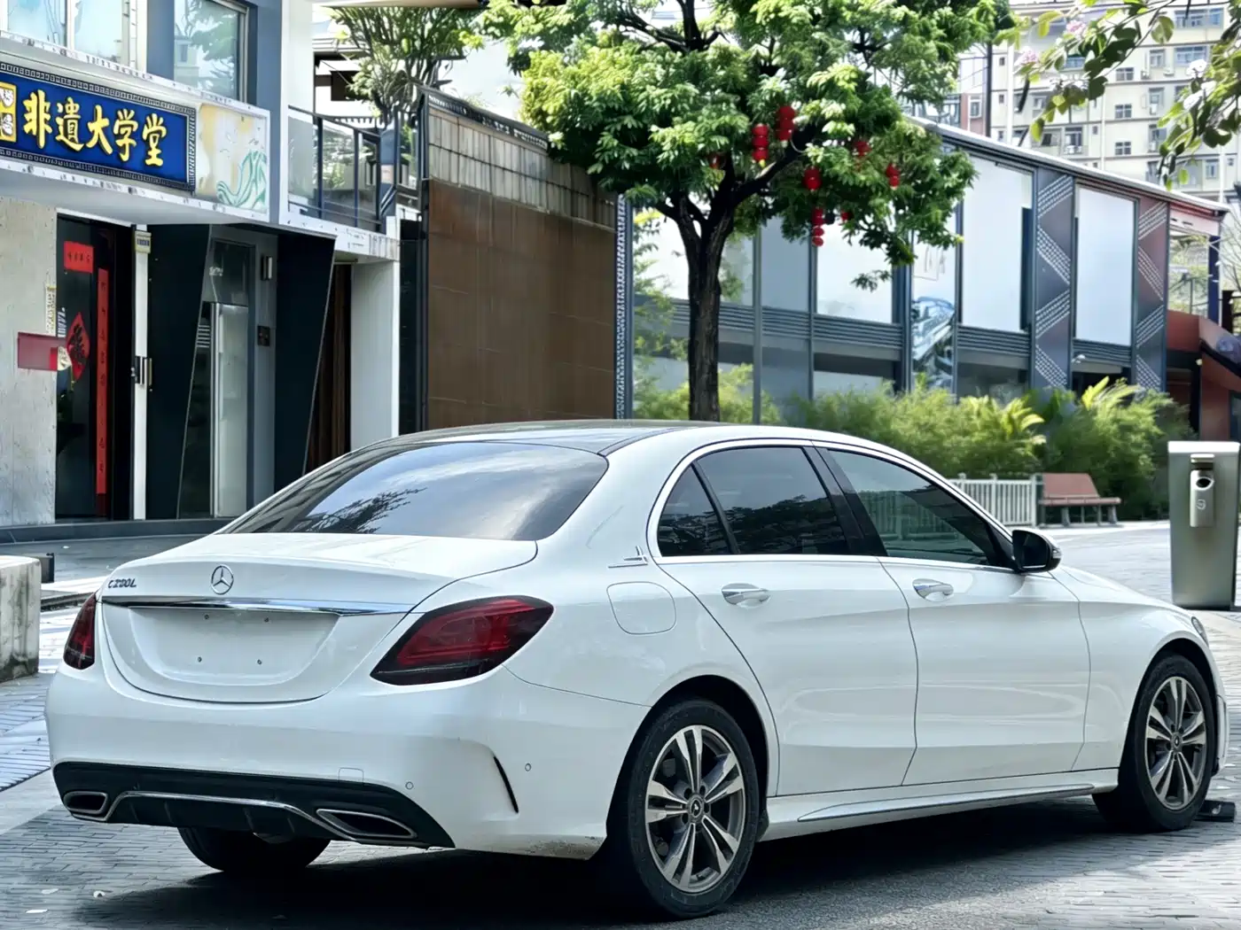 MERCEDES-BENZ C CLASS