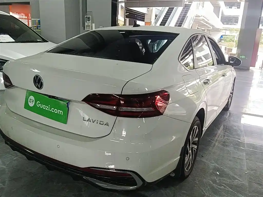 Volkswagen Lavida 2024 Model 1.5L Automatic Starlight 5 Million Edition фото 7