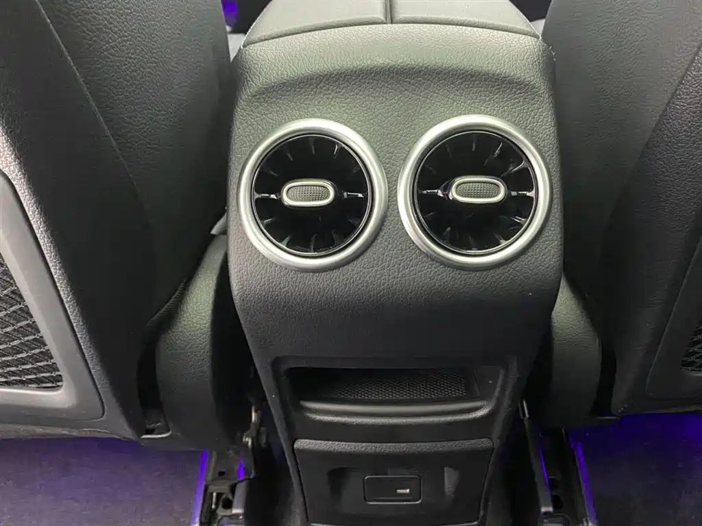 Mercedes-Benz GLB 2023 GLB 220 Dynamic фото 22