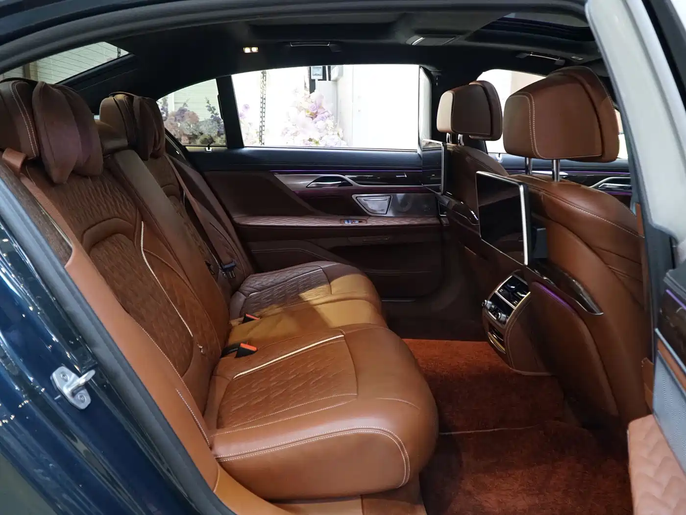 BMW 7 Series 2019 740Li xDrive Executive M Sport Package фото 11