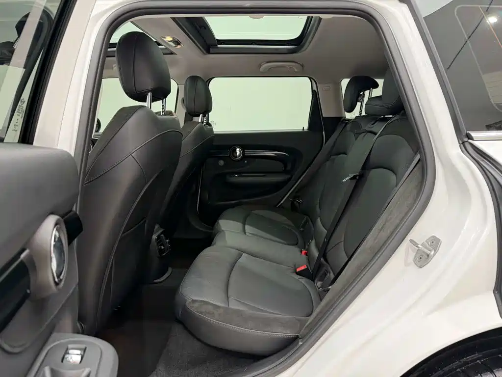 MINI CLUBMAN 2023 2023 1.5T COOPER Connoisseur