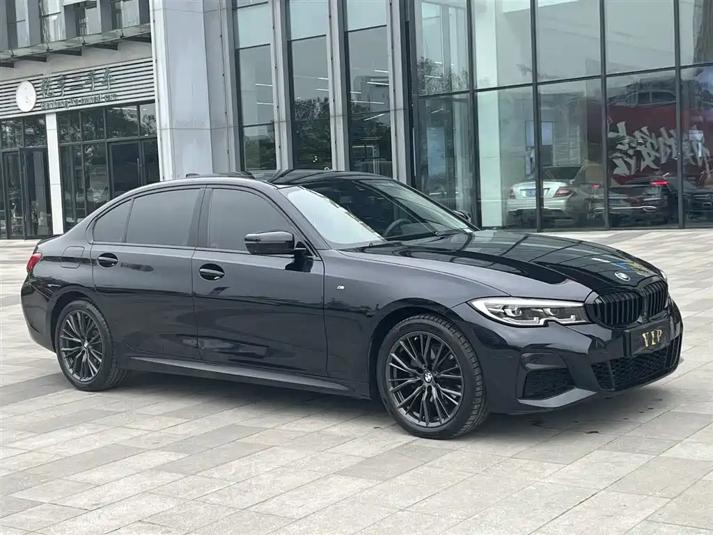 BMW 3 Series 2021 Facelift 325Li M Sport Shadow Edition фото 3