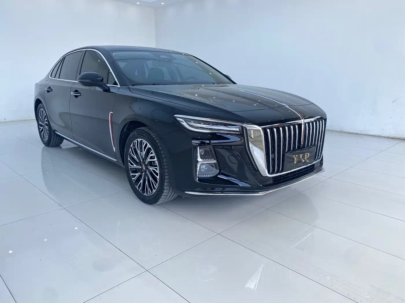 Hongqi H5 2023 2.0T Auto Smart Connect Flag Enjoy фото 3