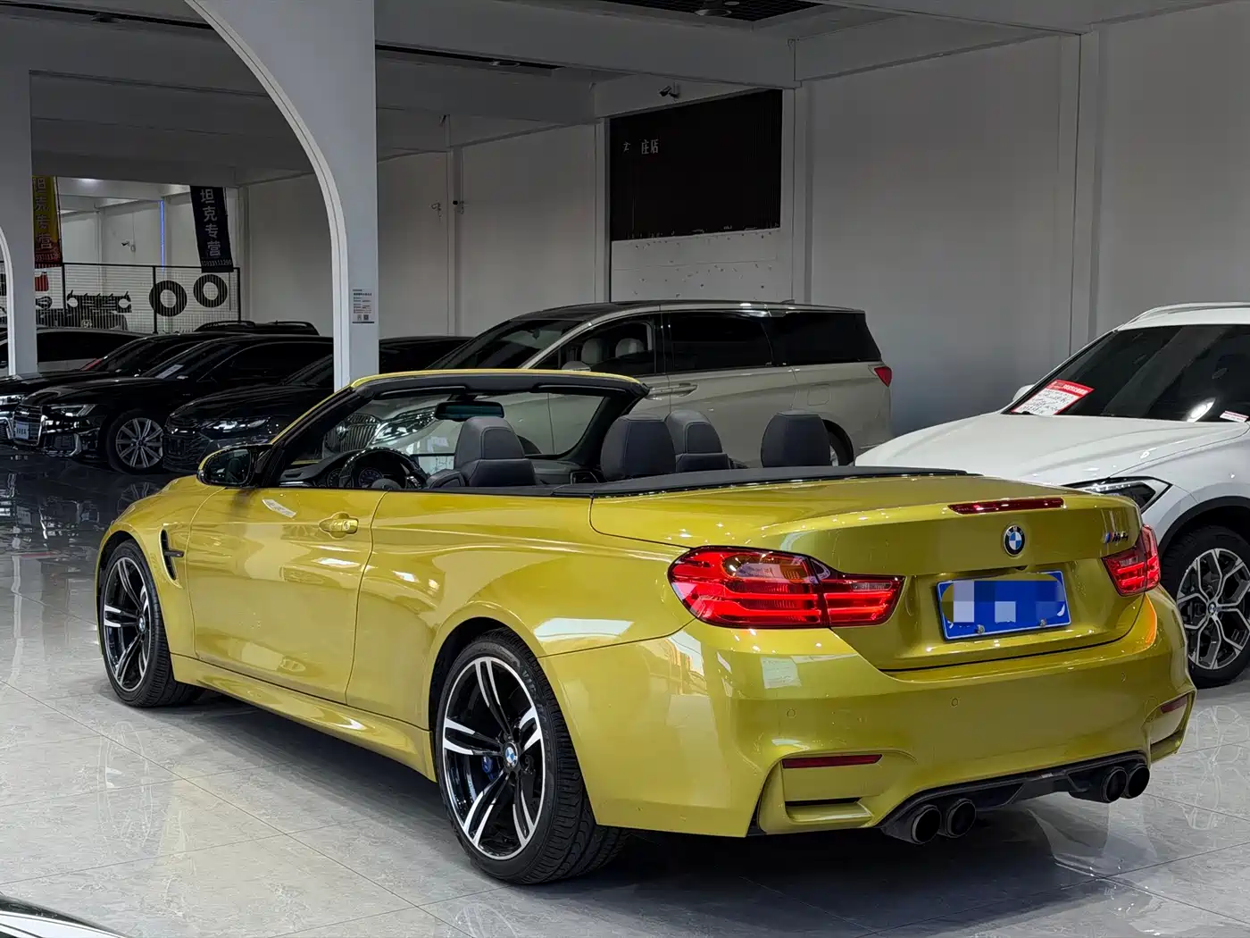 BMW M4 2016 2014 M4 Convertible Coupe