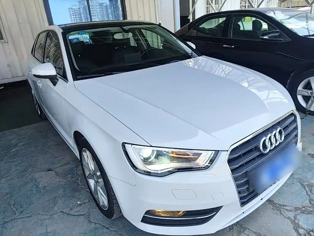 Photo 4 - Audi A3