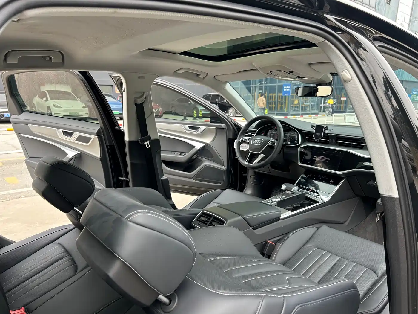 Audi A6L 2024 40 TFSI Luxury Elegance фото 9