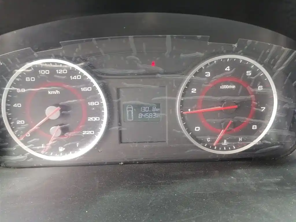 SAIC Maxus Maxus G10 2018 PLUS 2.4L Manual Elite Edition фото 12