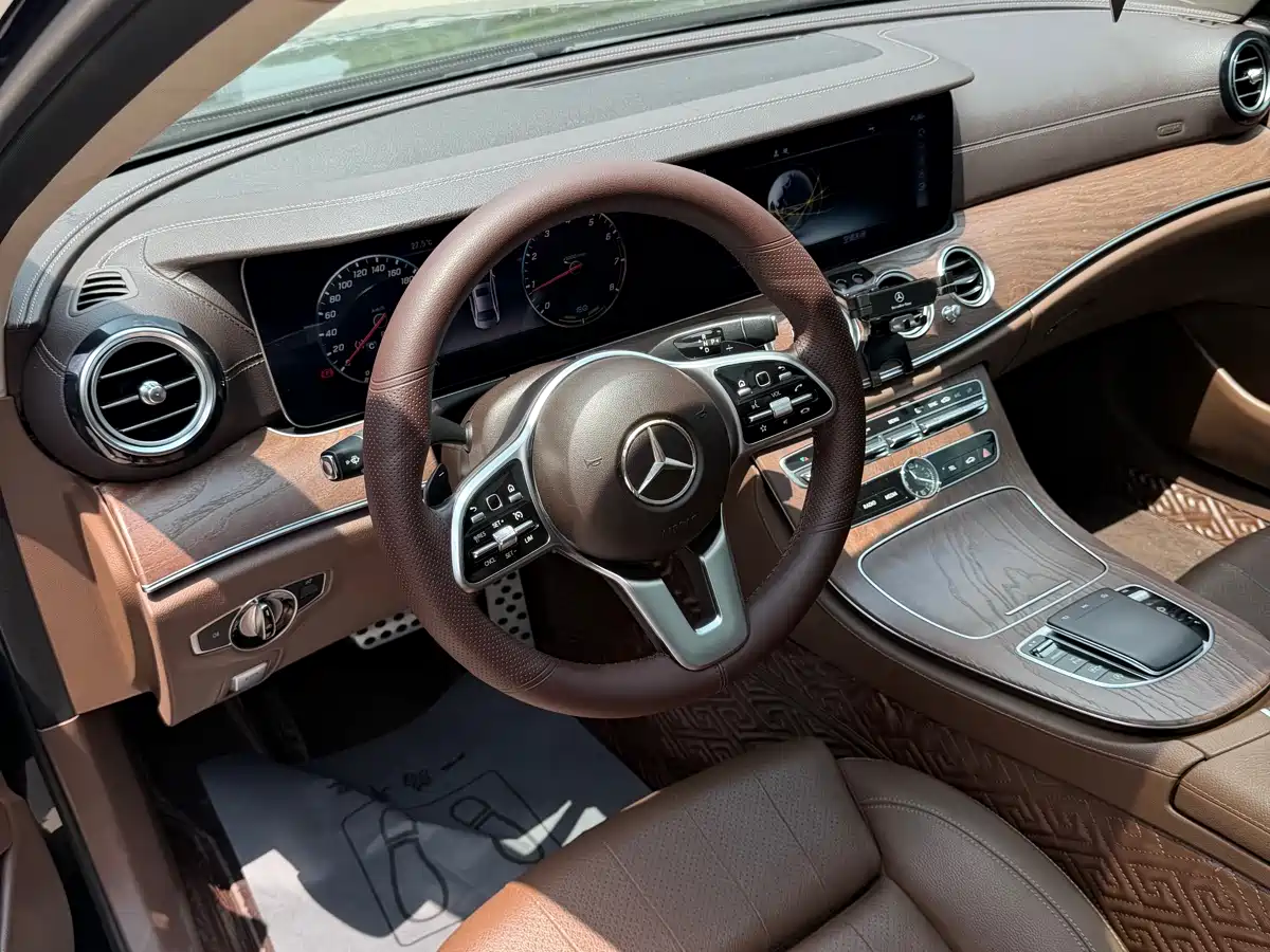 Mercedes-Benz E-Class 2020 E 260 L фото 7