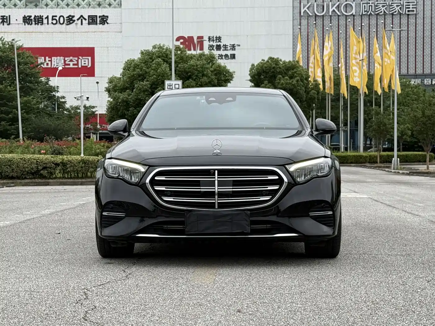 Mercedes-Benz E-Class 2024 Model E 300 L Luxury фото 2