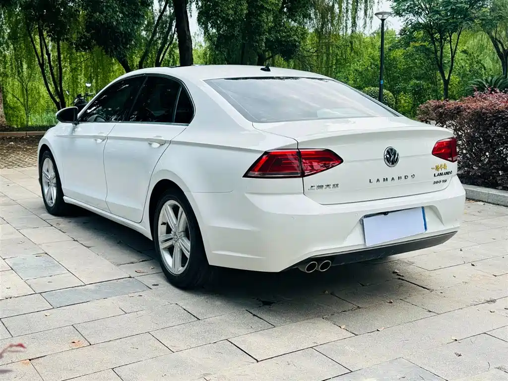 Volkswagen Lamando 2015 280TSI DSG Comfort фото 9