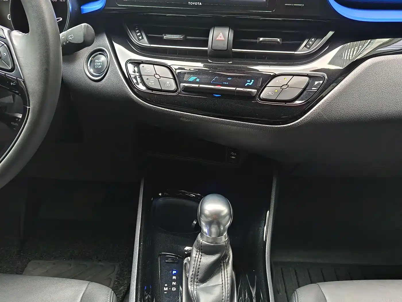 Toyota IZOA 2018 2.0L Yichi Edition China V фото 16