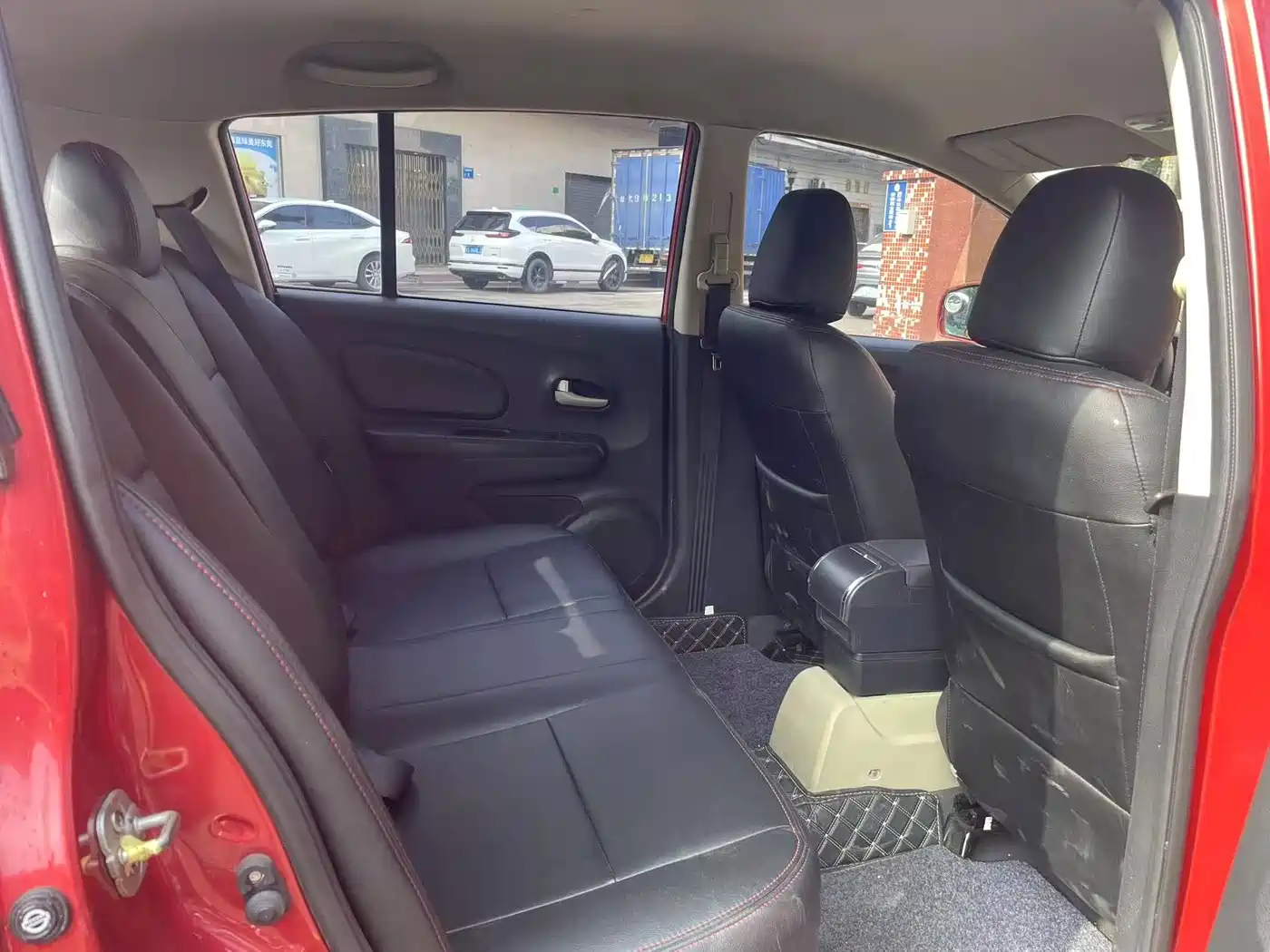 Venucia R50 2014 2013 1.6L Auto Fashion