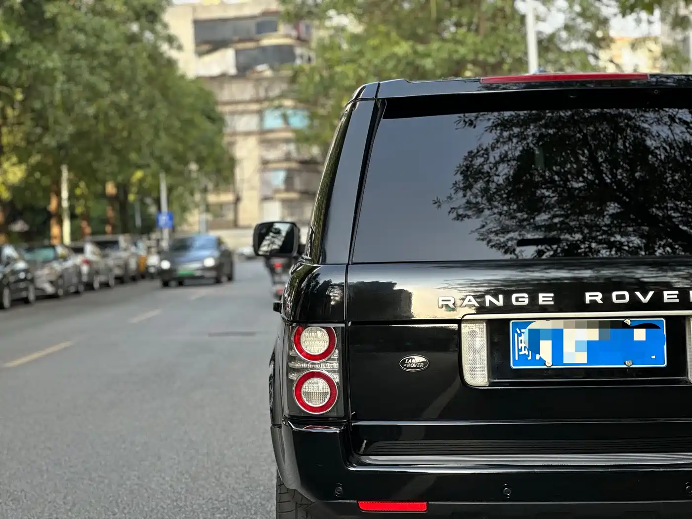 Land Rover Range Rover 2011 5.0 NA V8 HSE фото 4