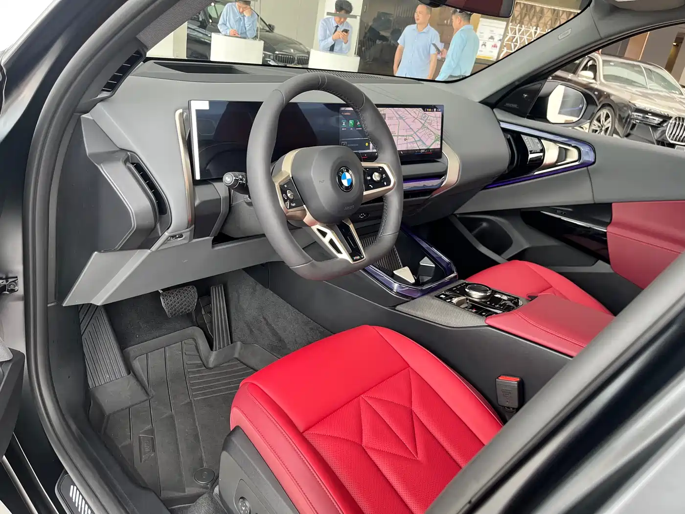 BMW X3 2026 BMW xDrive30L Year of the Horse Edition фото 4
