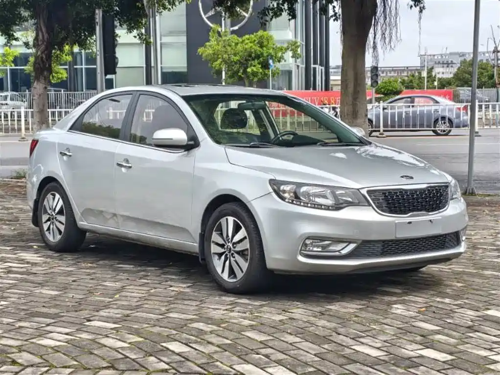Kia Forte 2014 1.6L AT GLS фото 3