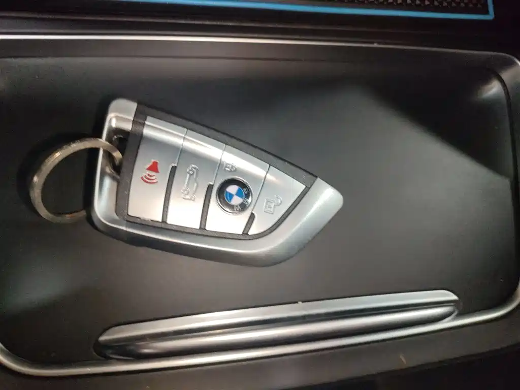BMW 3 Series 2018 320Li M Sport Black Night Edition фото 17
