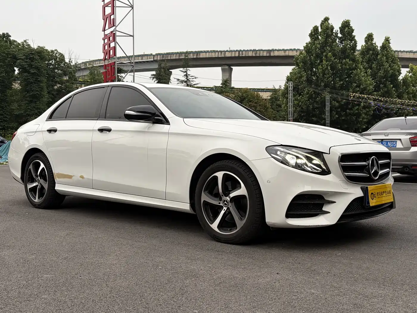 Mercedes-Benz E-Class 2017 Facelift E 200 Sport 4MATIC фото 3
