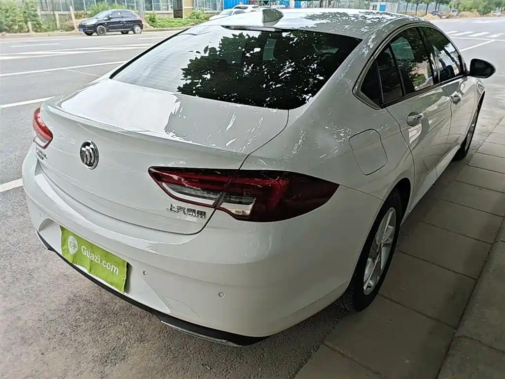 BUICK REGAL