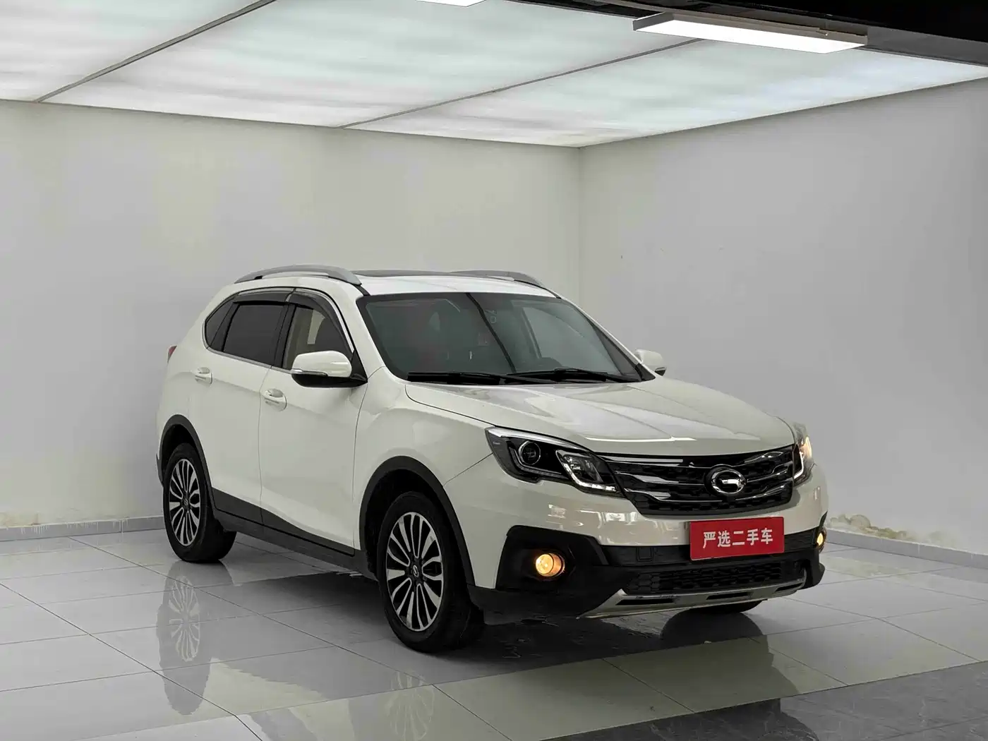 GAC Trumpchi Trumpchi GS5 Super 2016 1.8T Auto 2WD Anniversary Edition фото 3