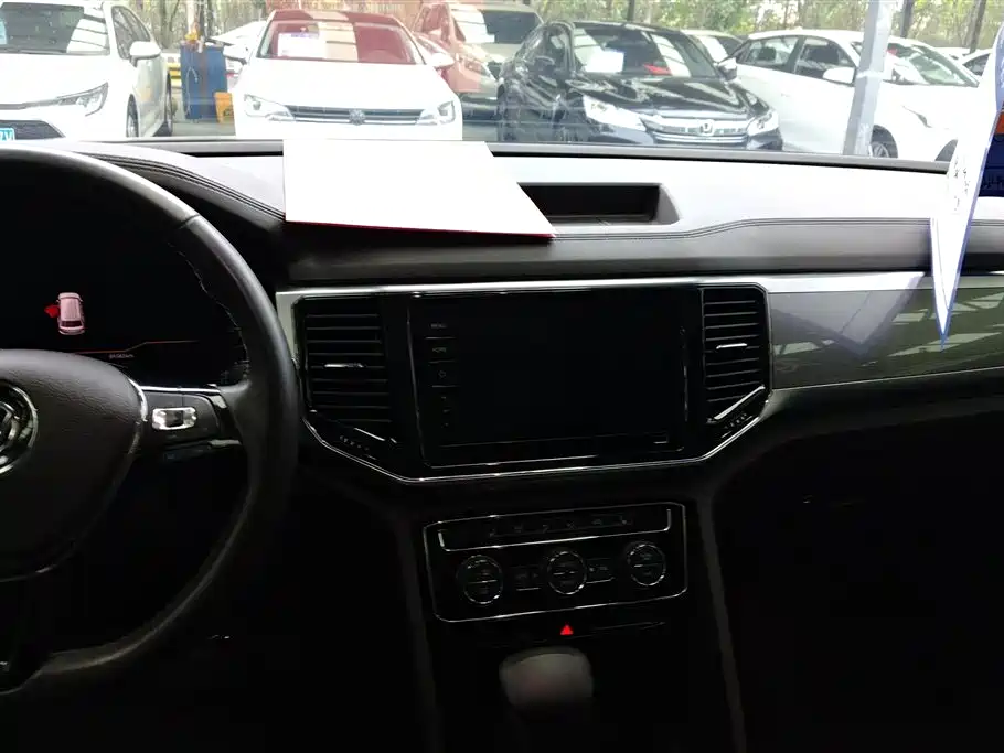 Volkswagen Teramont 2020 Facelift 330TSI 2WD Luxury фото 13