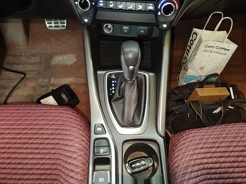 Hyundai Fista 2019 280TGDi Sport Edition China VI фото 14