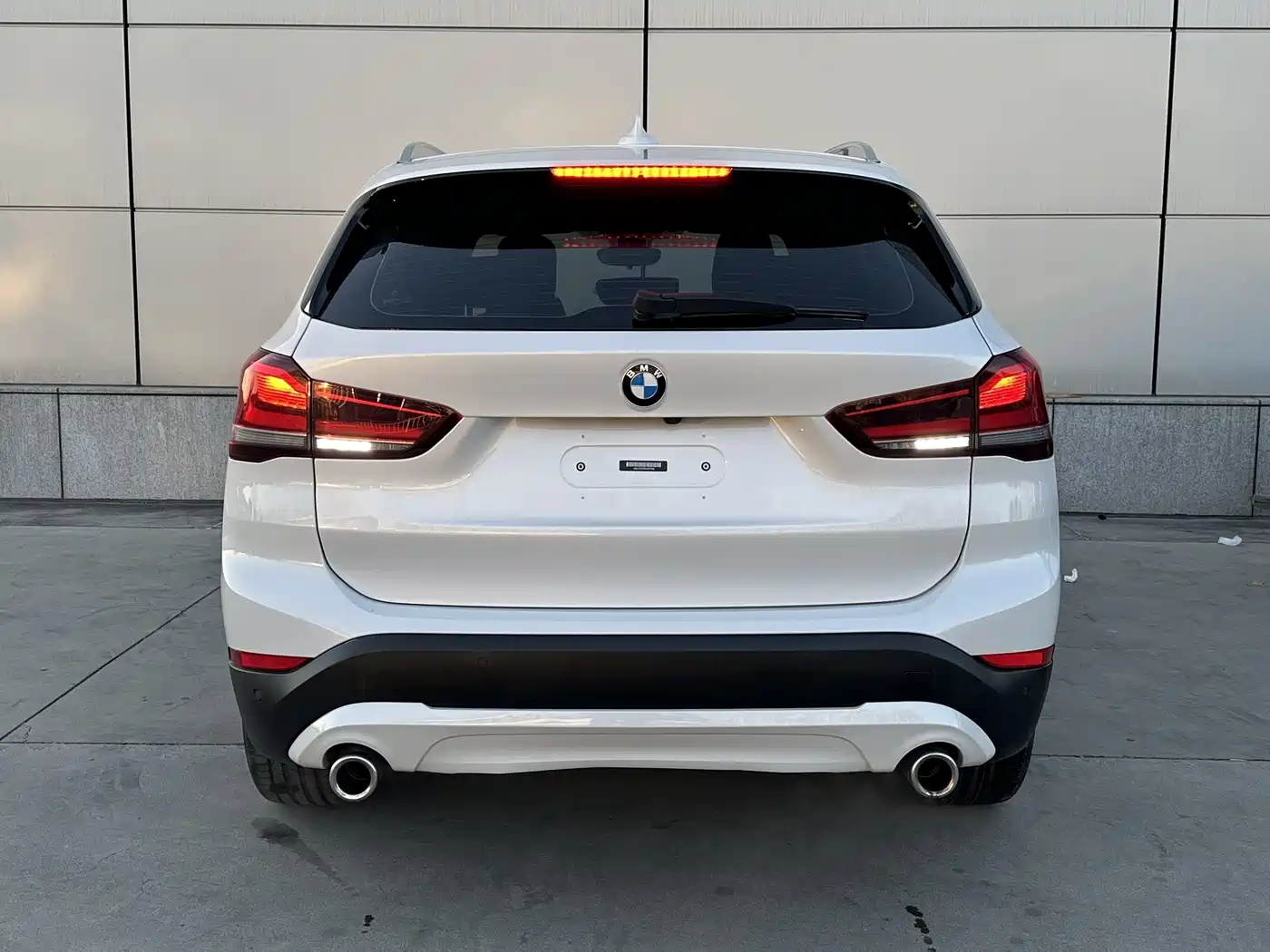 BMW X1 2021 Facelift sDrive20Li Fashion фото 2