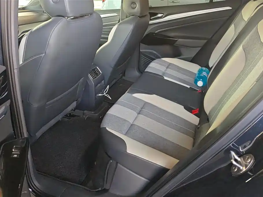 VOLKSWAGEN ID.4 CROZZ