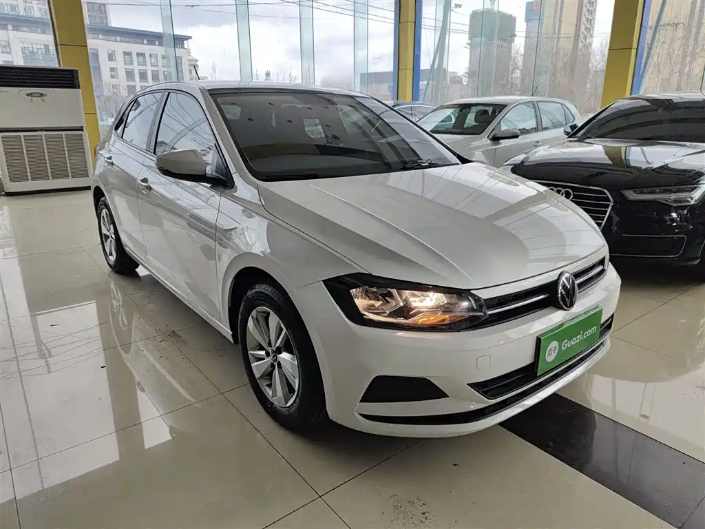 Volkswagen Polo 2021 Plus 1.5L Automatic Panorama Enjoyment Edition фото 22
