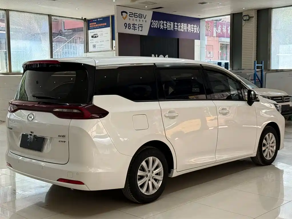 GAC Trumpchi Trumpchi M6 2021 270T DCT Luxury Edition (7-Seater) фото 4