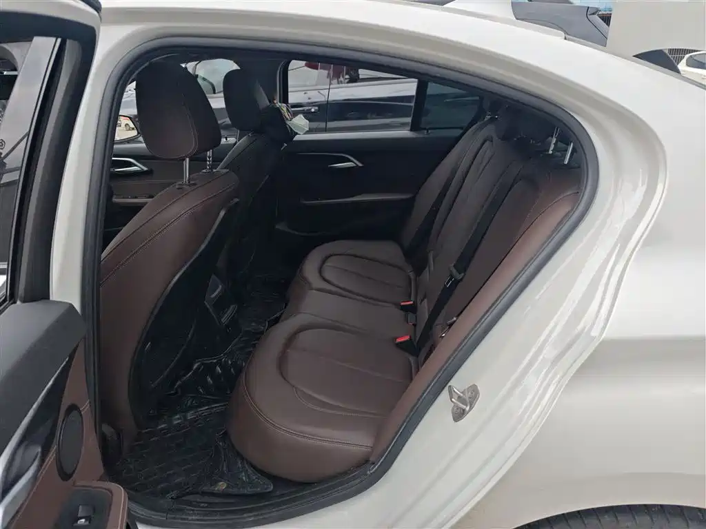BMW 1 Series 2020 Model 120i M Sport Package фото 17