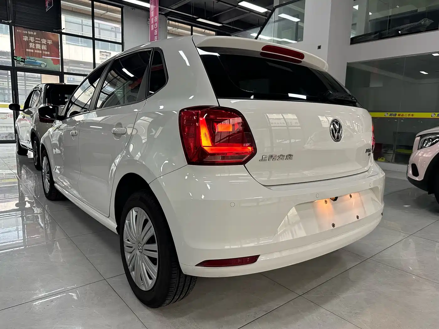 Volkswagen Polo 2018 1.5L Auto Comfort фото 9