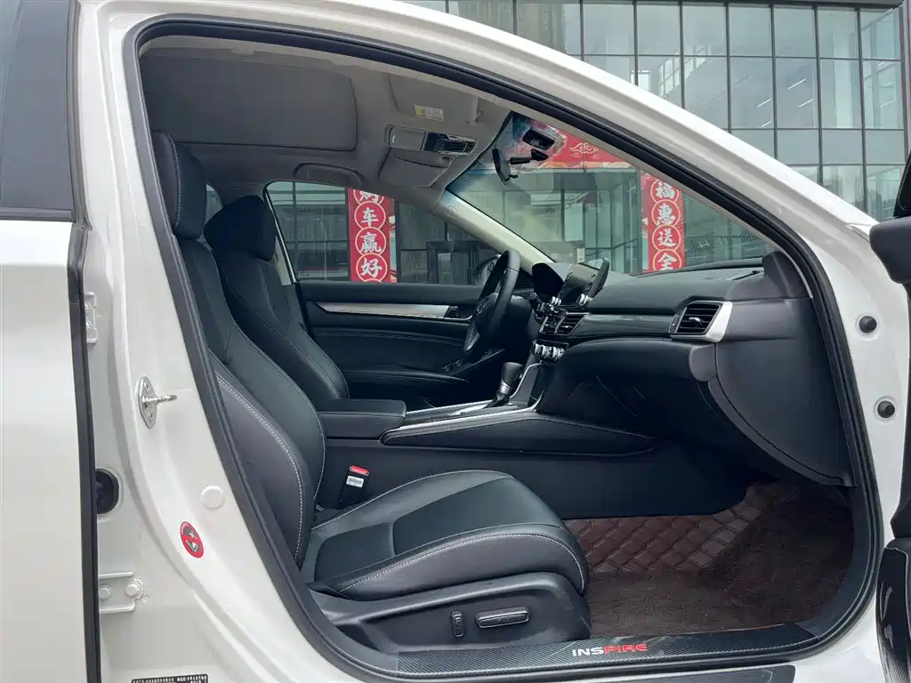 Honda Inspire 2019 260TURBO Deluxe Edition China VI фото 7