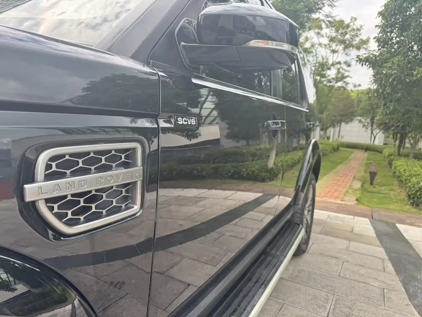 Land Rover Discovery 2016 3.0 SC Gloss Black Collector's Edition HSE фото 6