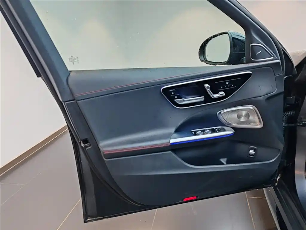 Mercedes-Benz C-Class AMG 2025 AMG C 43 4MATIC фото 16