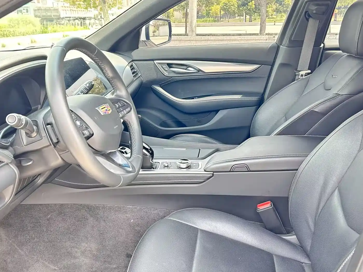 Cadillac CT5 2023 28T Luxury Style (Standard Edition) фото 4