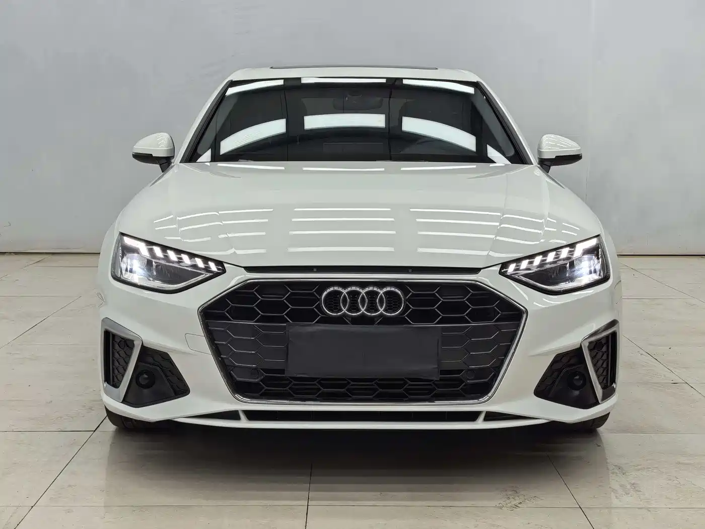 Audi A4L 2022 40 TFSI Fashion Dynamic фото 2