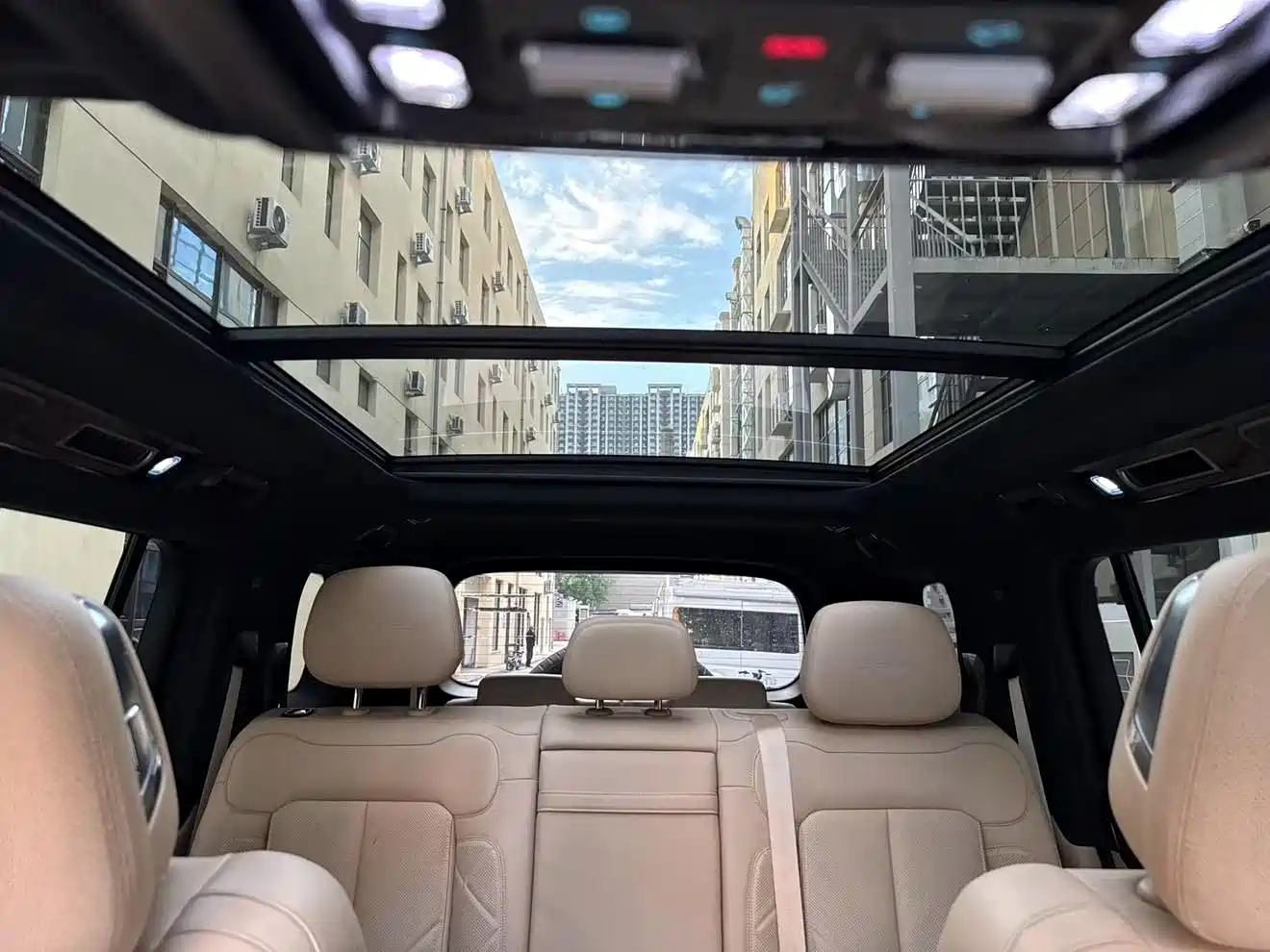 Fang Cheng Bao Leopard 8 2025 Zhiyong Flagship 7-Seater фото 17
