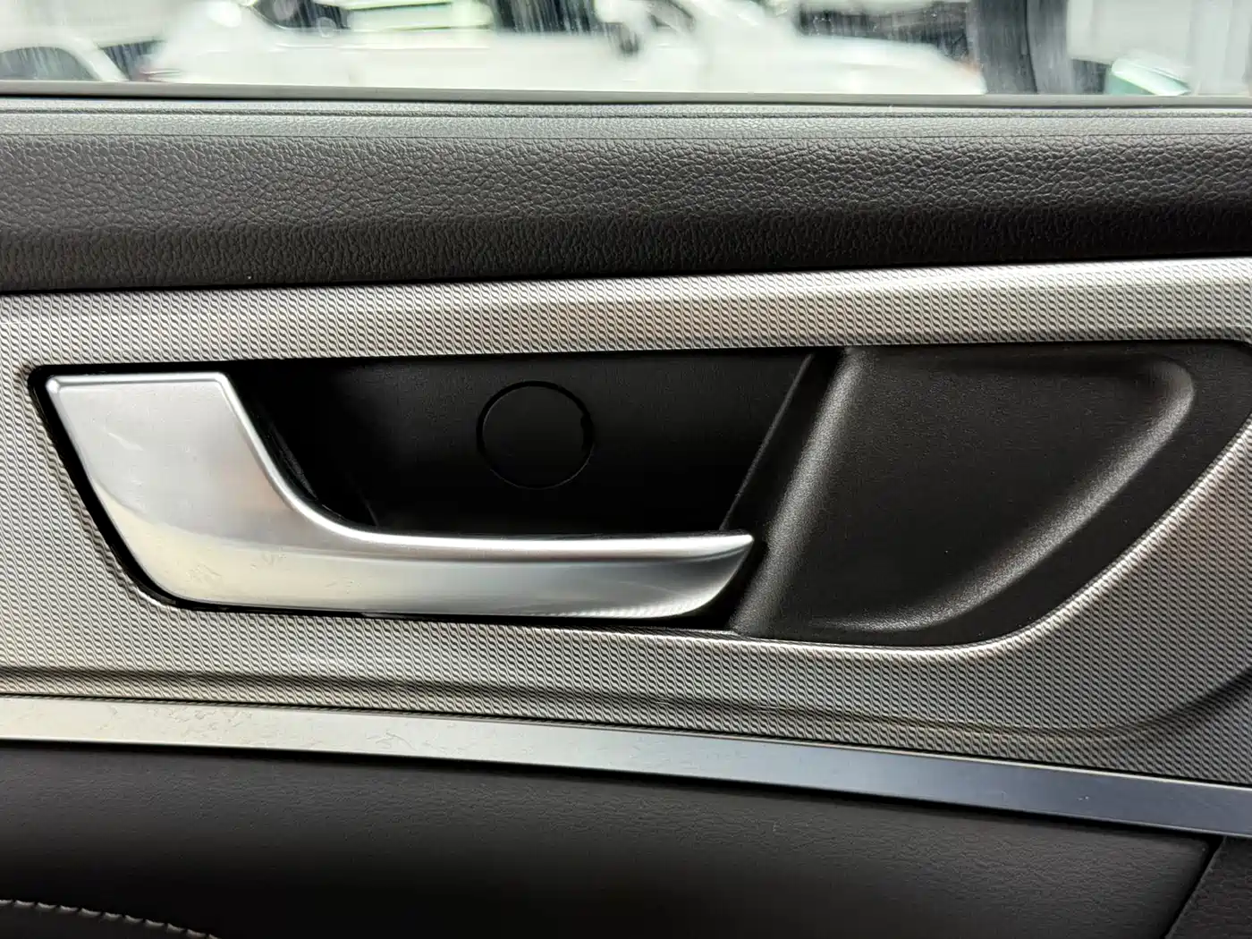 Haval M6 2021 PLUS 1.5T DCT Luxury Smart Connect фото 15