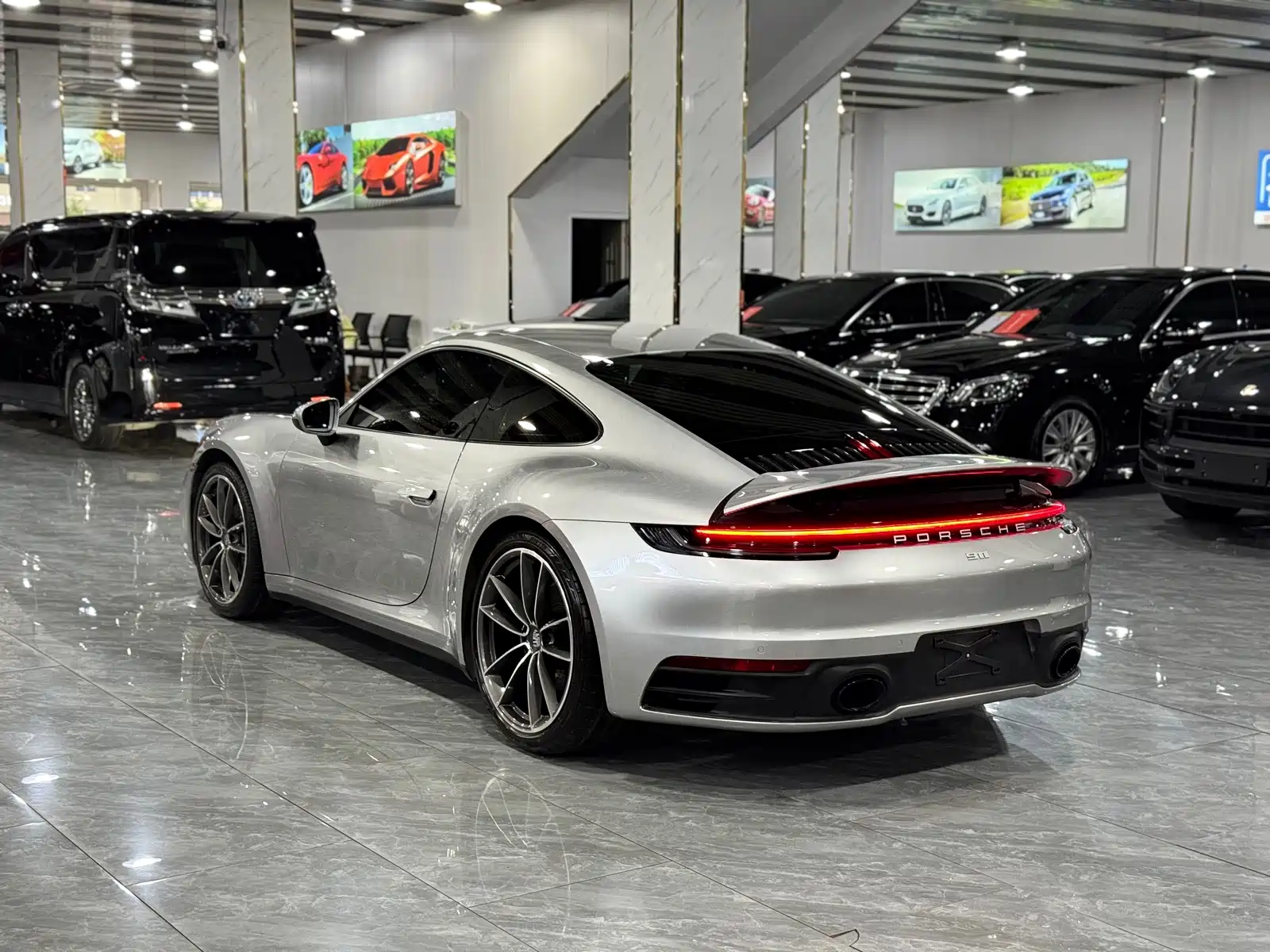 Фото 15 - Porsche 911