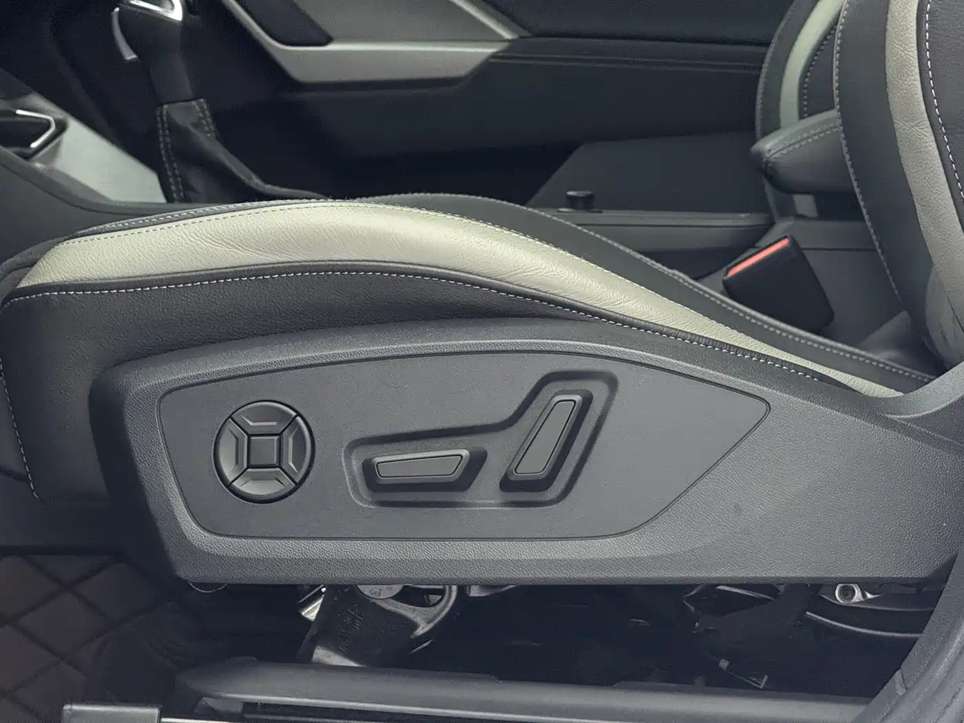 Audi Q3 2022 35 TFSI Fashion Dynamic фото 22