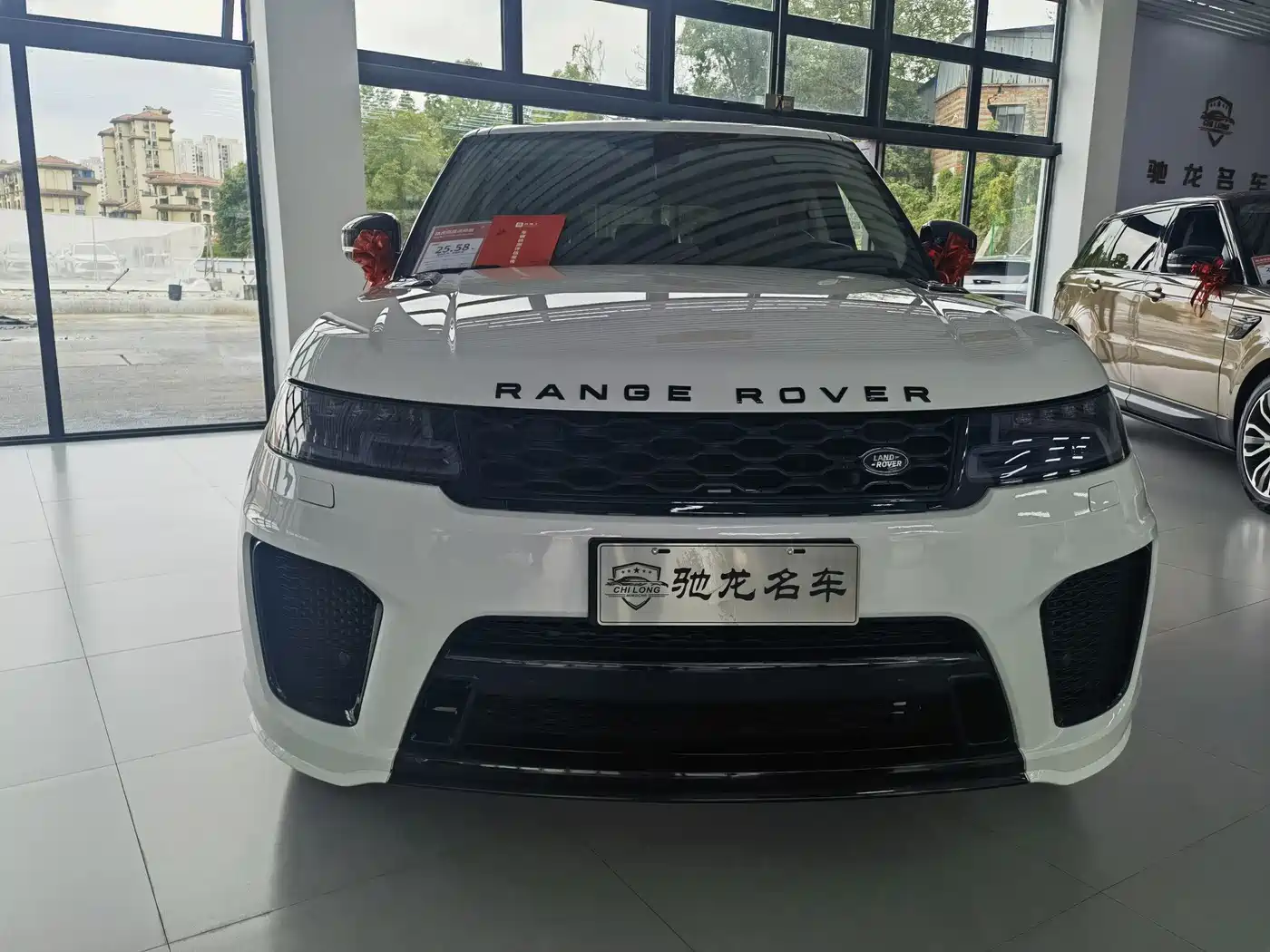 Land Rover Range Rover Sport 2015 3.0 SDV6 HSE DYNAMIC фото 2